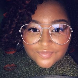 Meet your Posher, Paris